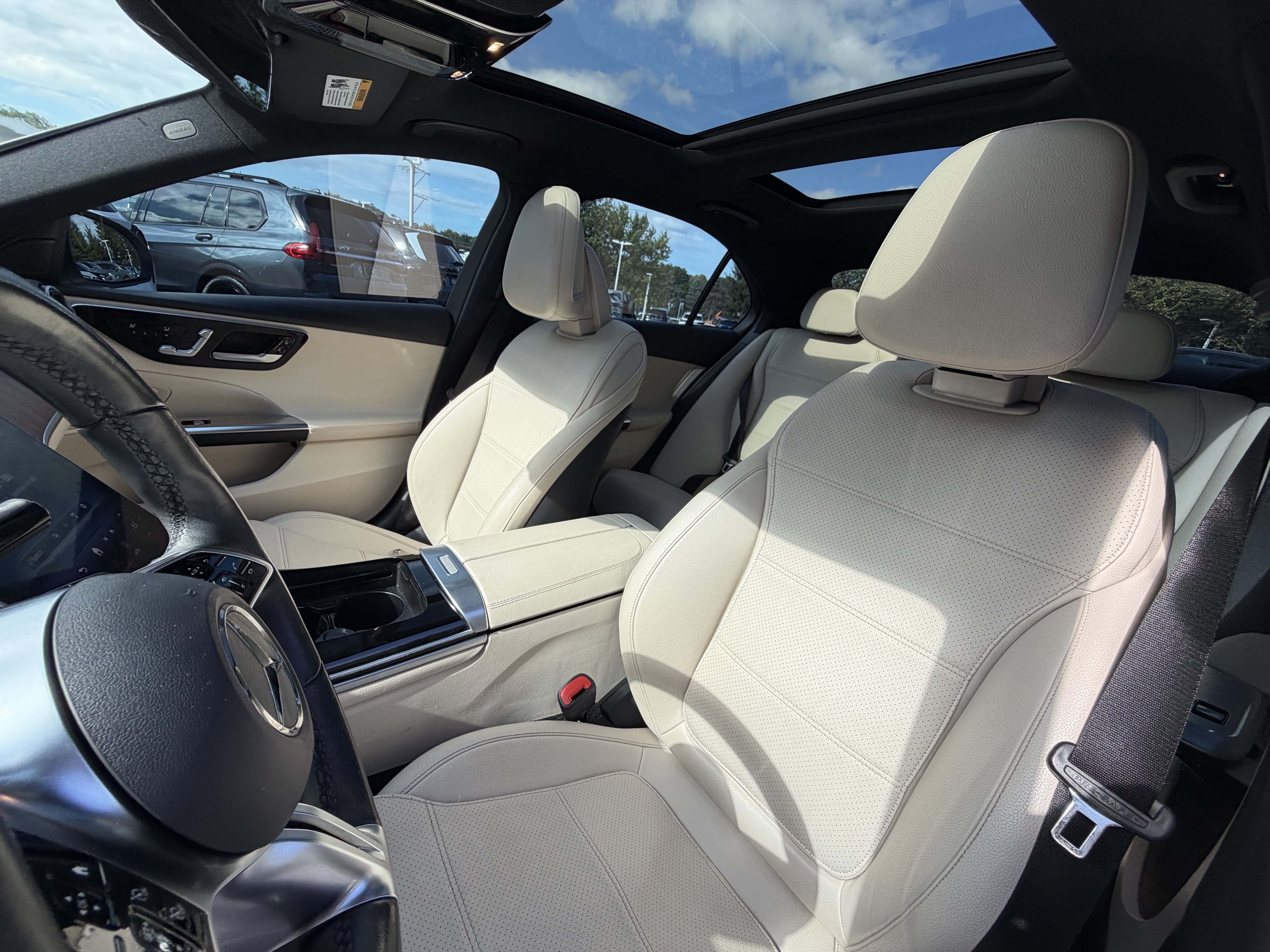Used 2022 Mercedes-Benz C 300 4MATIC Sedan image 9