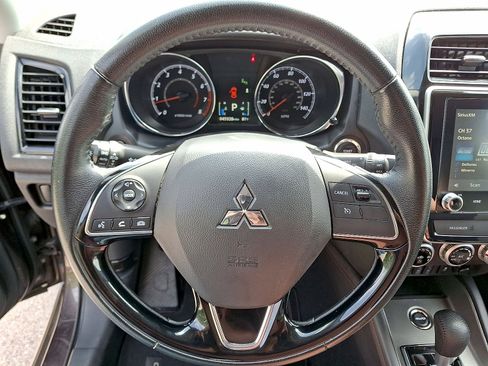Used 2023 Mitsubishi Outlander Sport SE AWD/4WD image 16