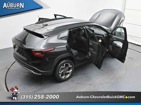 New 2026 Chevrolet Trax LT image 37