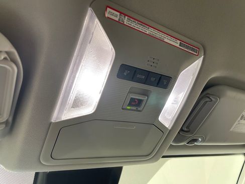 Certified 2025 Toyota RAV4 XLE AWD/4WD image 30