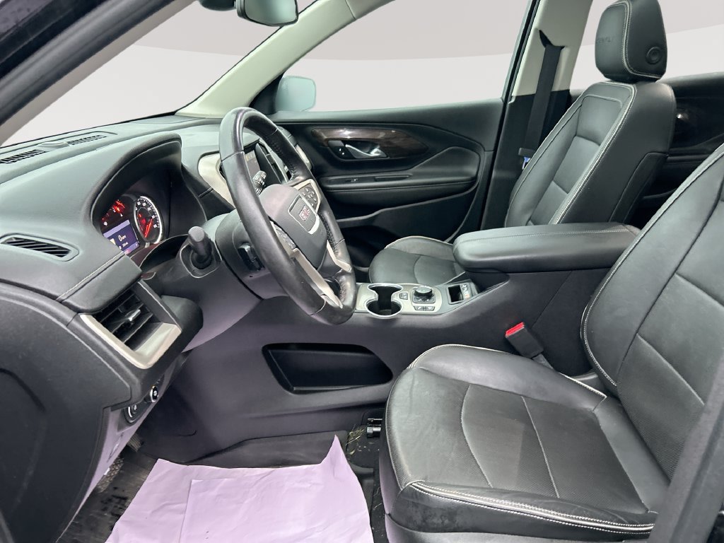 Used 2020 GMC Terrain Denali w/ Denali Premium Package AWD/4WD image 24
