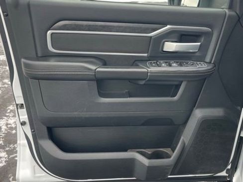 Used 2024 RAM 2500 Big Horn w/ Off Road Package image 11