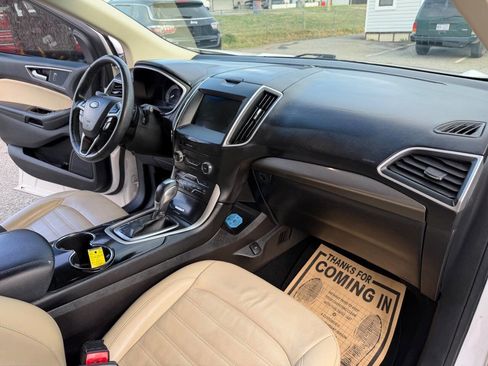 Used 2017 Ford Edge SEL w/ Equipment Group 201A image 17