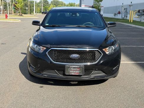 Used 2018 Ford Taurus SHO w/ Sho Performance Package AWD/4WD image 2