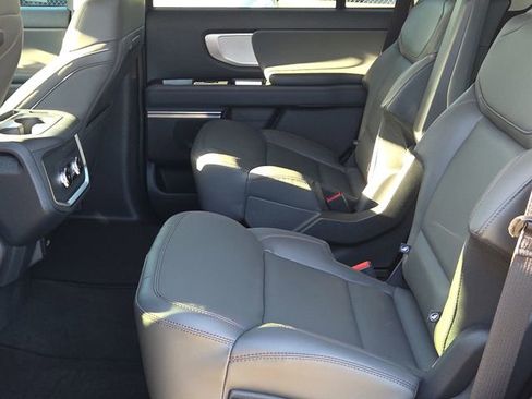 New 2025 Ford Expedition Active RWD image 16