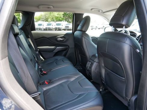 Used 2020 Jeep Cherokee Limited AWD/4WD image 15