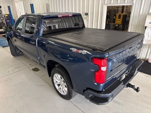 Used 2021 Chevrolet Silverado 1500 Custom AWD/4WD image 8