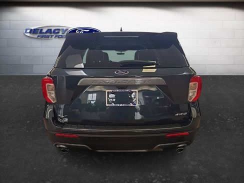 Used 2024 Ford Explorer XLT w/ Equipment Group 202A AWD/4WD image 5