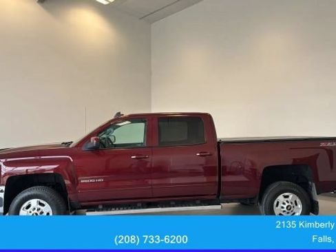 Used 2016 Chevrolet Silverado 2500 LT w/ Z71 Package, Off-Road AWD/4WD image 4