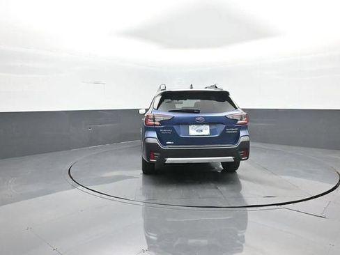 Used 2022 Subaru Outback Touring XT AWD/4WD image 6