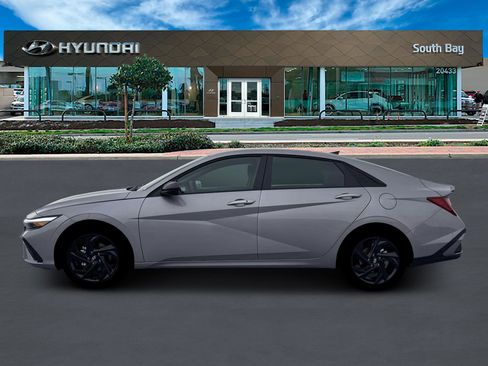 New 2026 Hyundai Elantra Sport image 3