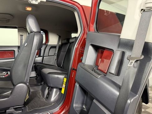 Used 2010 Toyota FJ Cruiser 4WD image 12