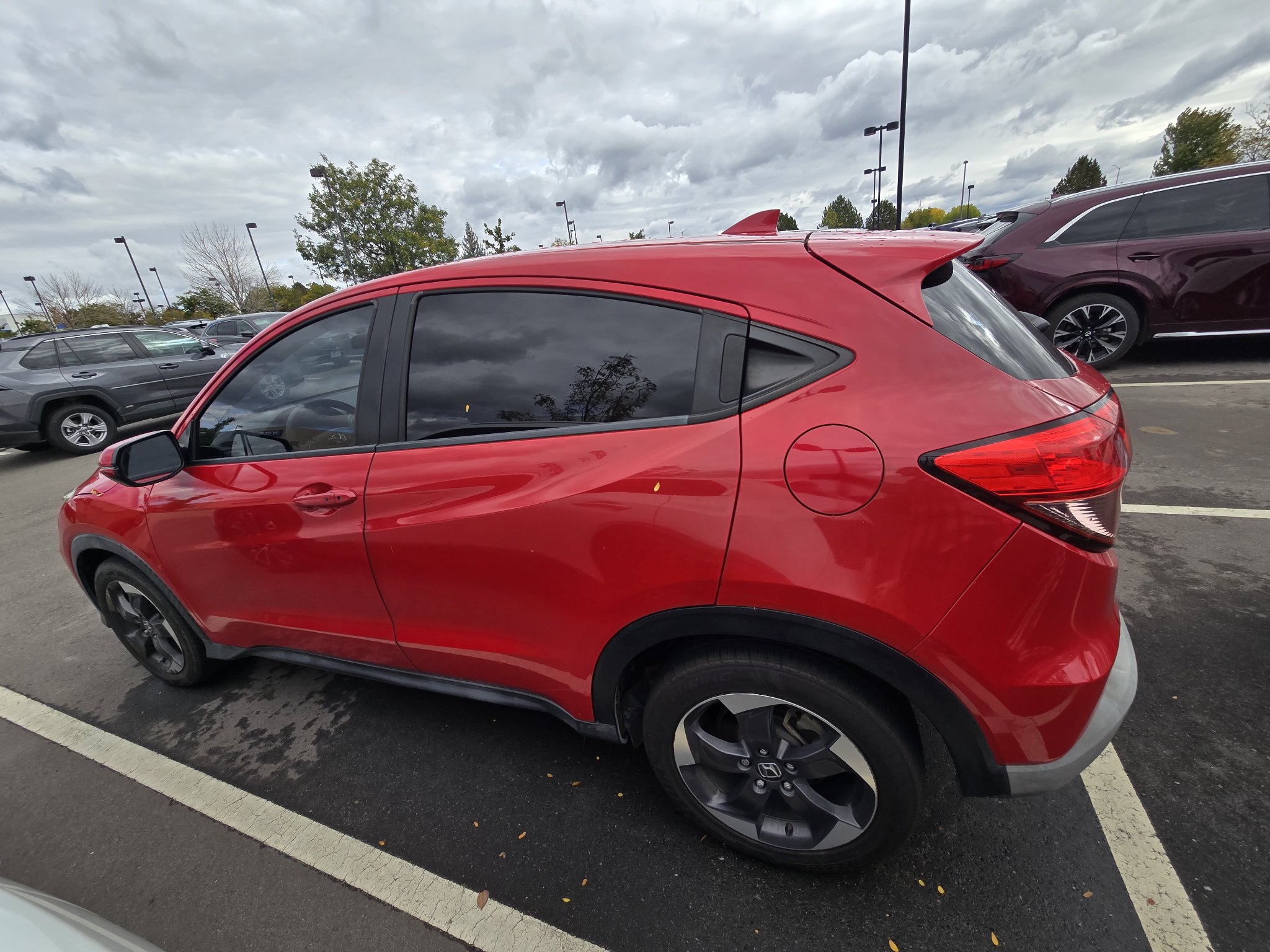 Used 2018 Honda HR-V EX image 2