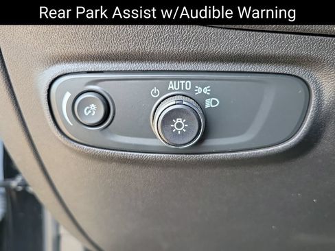 Used 2024 Chevrolet Equinox LS w/ LS Convenience Package AWD/4WD image 13