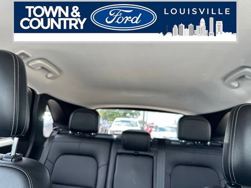 Used 2022 Ford Escape SEL AWD/4WD image 19