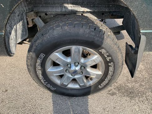 Used 2013 Ford F150 XLT w/ Luxury Equipment Group AWD/4WD image 4