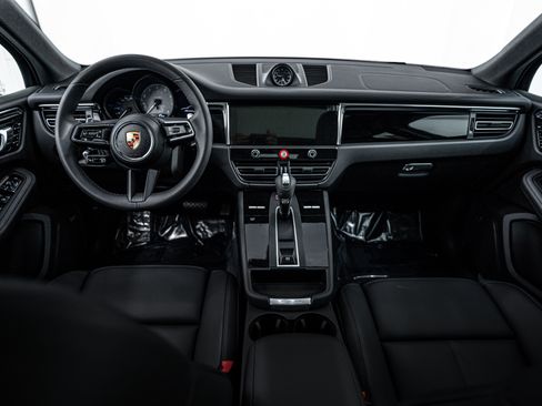 New 2025 Porsche Macan S image 12