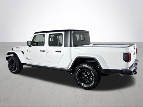 New 2025 Jeep Gladiator Willys image 8