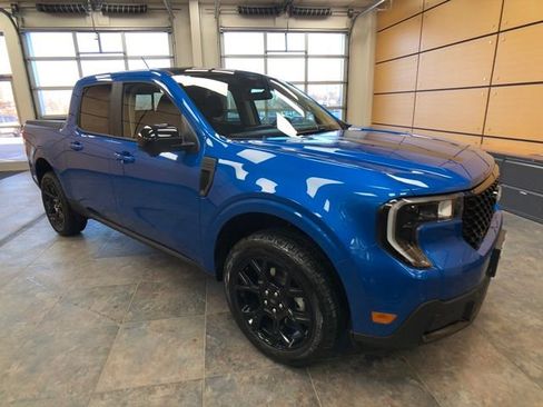 New 2026 Ford Maverick Lariat w/ Black Appearance Package image 1