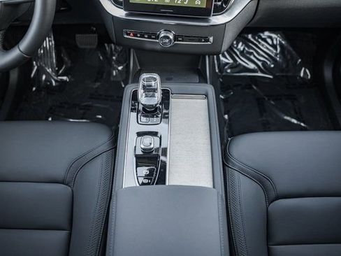 New 2026 Volvo XC90 B6 Plus w/ Protection Package Premier image 26