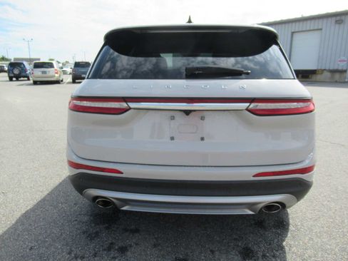 Used 2022 Lincoln Corsair FWD image 6