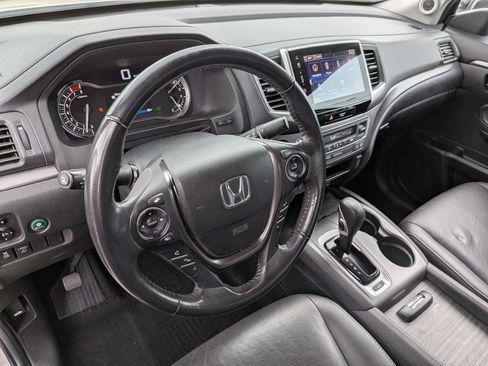 Used 2019 Honda Ridgeline RTL-T image 2