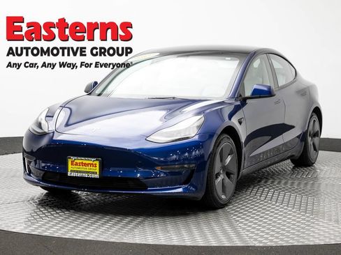 Used 2023 Tesla Model 3 Standard Range RWD image 1