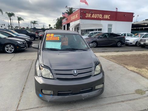 Used 2004 Scion xA FWD image 22
