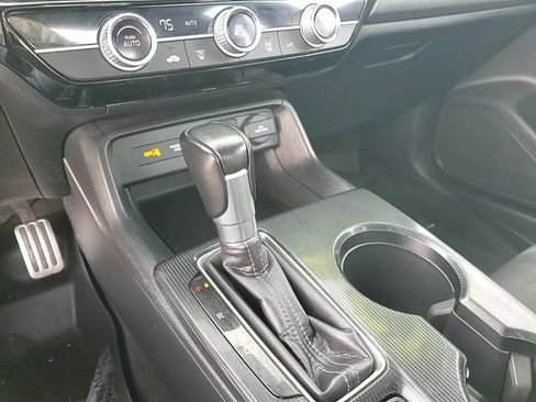 Used 2023 Honda Civic Sport image 25