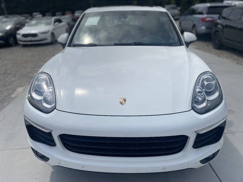 Used 2016 Porsche Cayenne AWD/4WD image 2