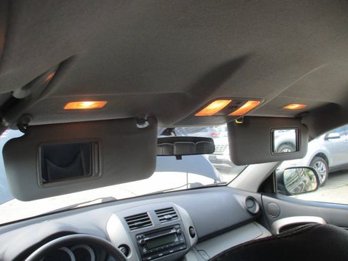 Used 2012 Toyota RAV4 4WD w/ Value Pkg image 36