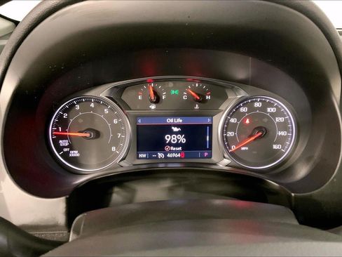 Used 2024 GMC Terrain SLT AWD/4WD image 20