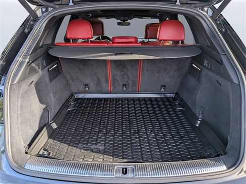 Used 2018 Audi SQ5 Premium Plus w/ S Sport Package image 12