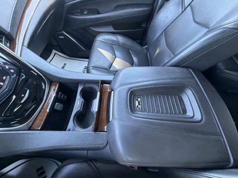 Used 2020 Cadillac Escalade Premium Luxury w/ Escalade Sport Edition image 27