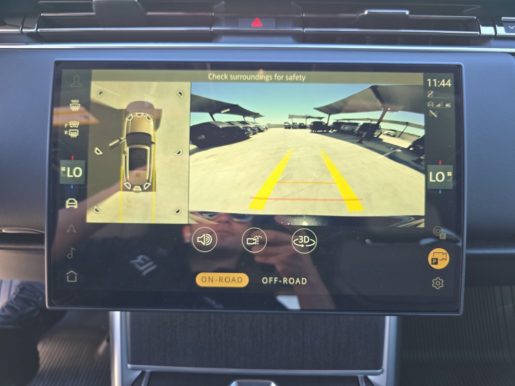 New 2027 Land Rover Range Rover SE AWD/4WD image 24