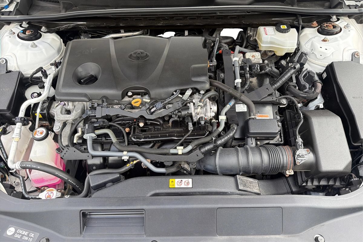 Used 2022 Toyota Avalon XSE FWD image 25