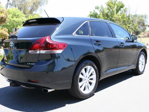 Used 2013 Toyota Venza LE w/ LE Preferred Pkg AWD/4WD image 6