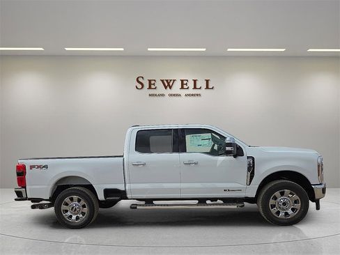 New 2025 Ford F350 Lariat w/ Chrome Package image 5