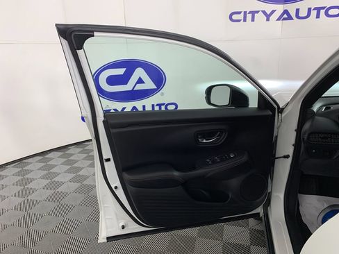 Used 2023 Honda HR-V Sport image 14