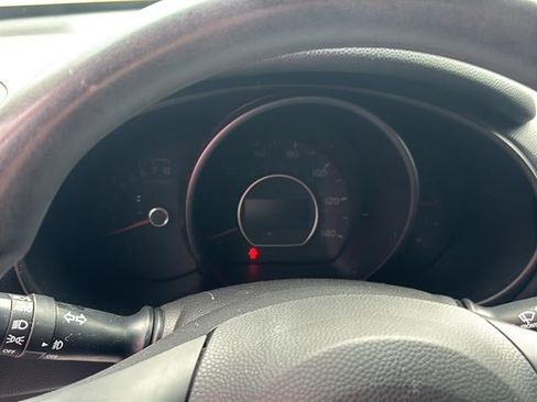 Used 2016 Kia Soul + FWD image 16
