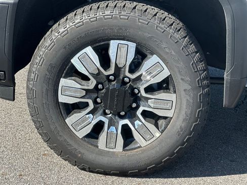 New 2026 GMC Sierra 3500 Denali w/ Denali Reserve Package AWD/4WD image 31