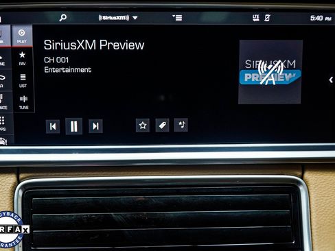 Used 2018 Porsche Panamera image 28