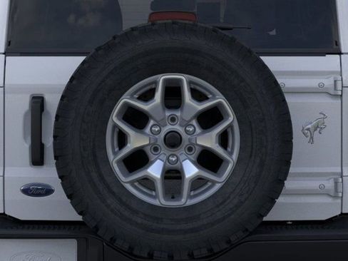 New 2025 Ford Bronco Badlands image 24