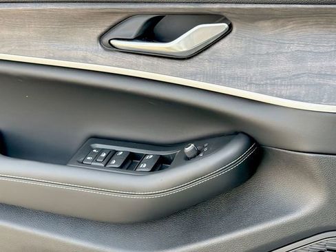 New 2026 Jeep Grand Cherokee Altitude AWD/4WD image 28