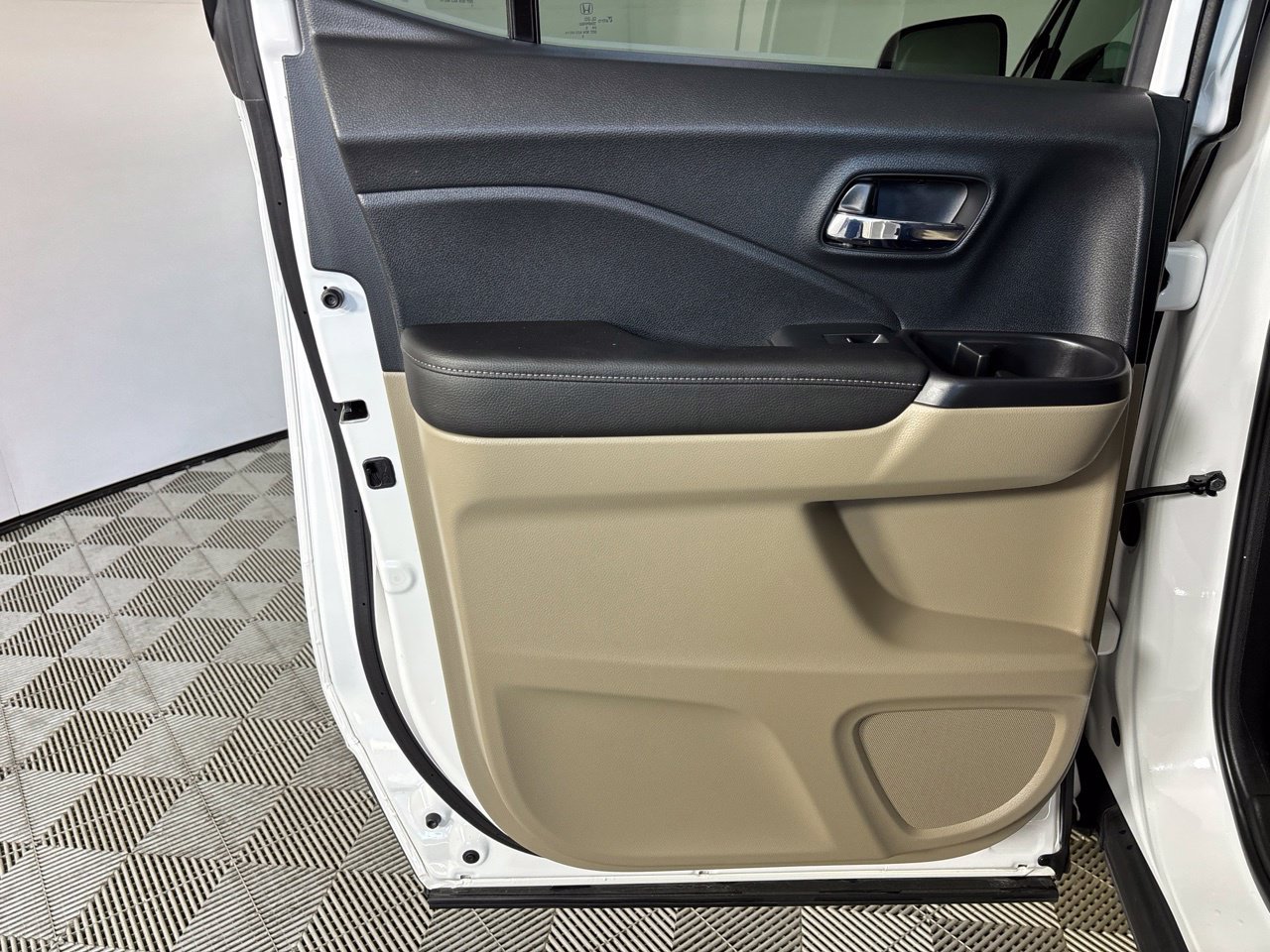 Used 2023 Honda Ridgeline RTL-E image 25