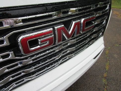 New 2026 GMC Canyon Denali AWD/4WD image 24