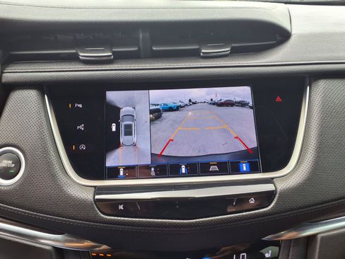 Used 2022 Cadillac XT5 Premium Luxury w/ Technology Package FWD image 20