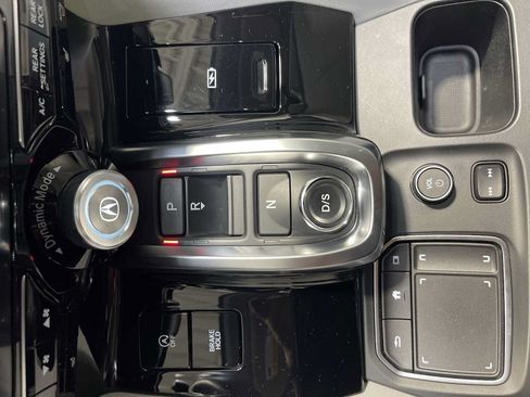 Used 2024 Acura MDX SH-AWD w/ Technology Package image 17