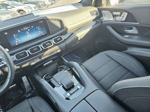 New 2025 Mercedes-Benz GLS 580 4MATIC image 36