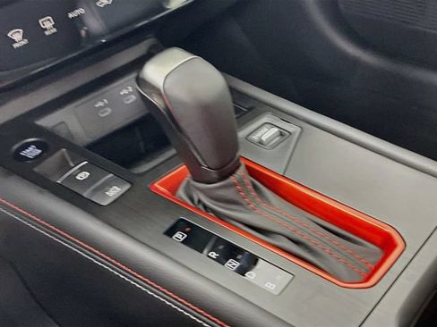 New 2026 Nissan Kicks SR w/ SR Premium Package FWD image 12